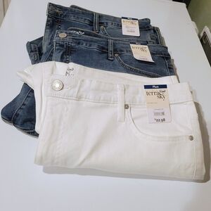 NWT 3 Pairs 18W PetiteTerra & Sky Women's Jeans - White and Blue